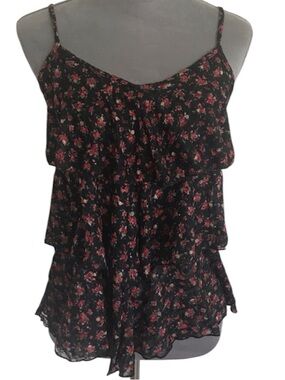 Top 10 ruffles tank top. Size S